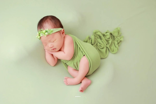 广州借卵试管代怀包男孩宝宝在肚子里打嗝